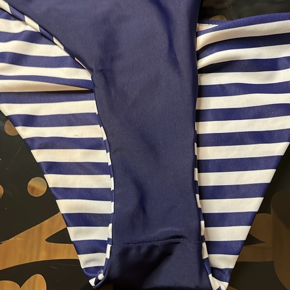 Striped Bikini Set🔥FINAL CLEARANCE🔥 - Picture 4 of 4